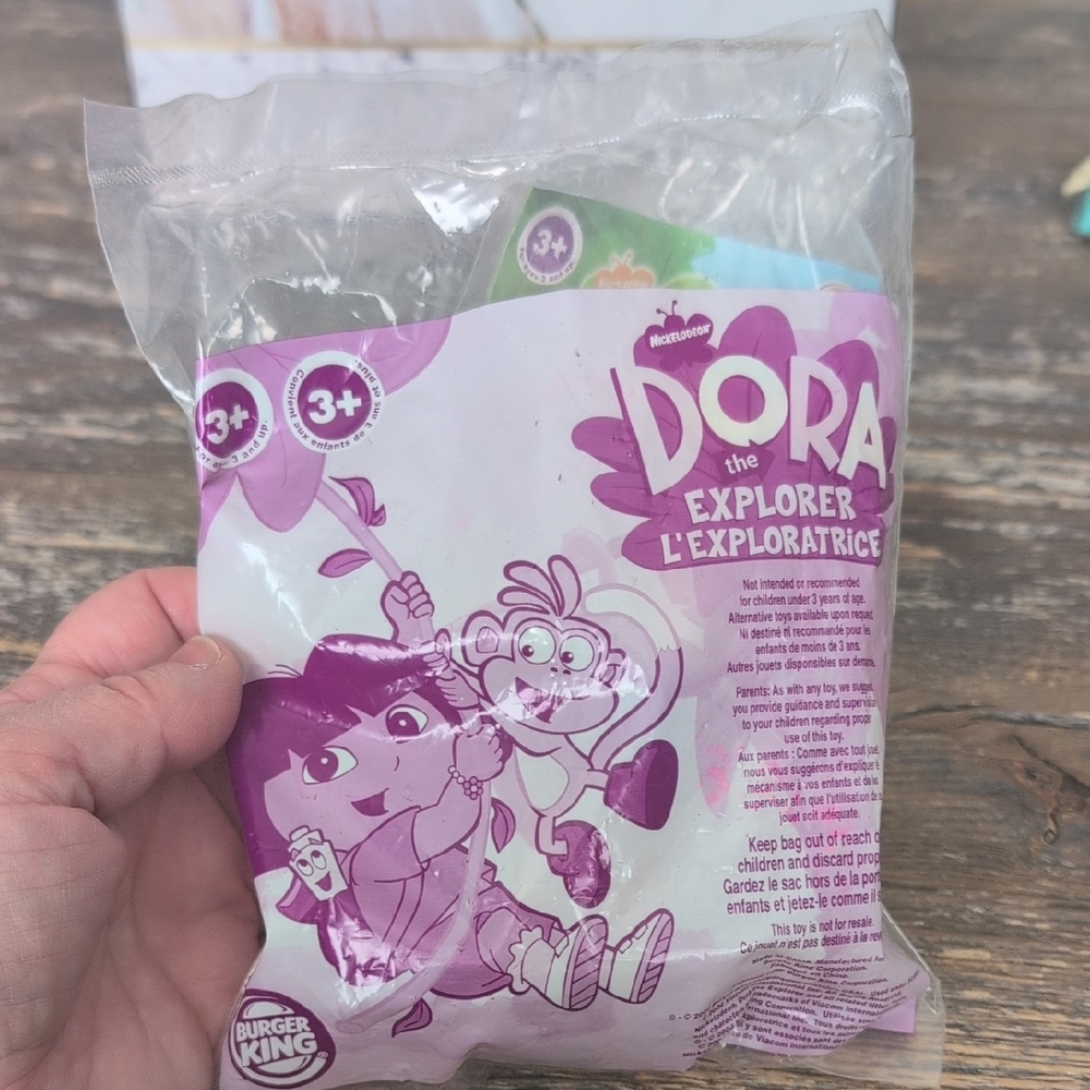 NIB Vintage 2004 Burger King Dora the Explorer Swiper Toy